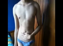 Singapore Twink - Introducing